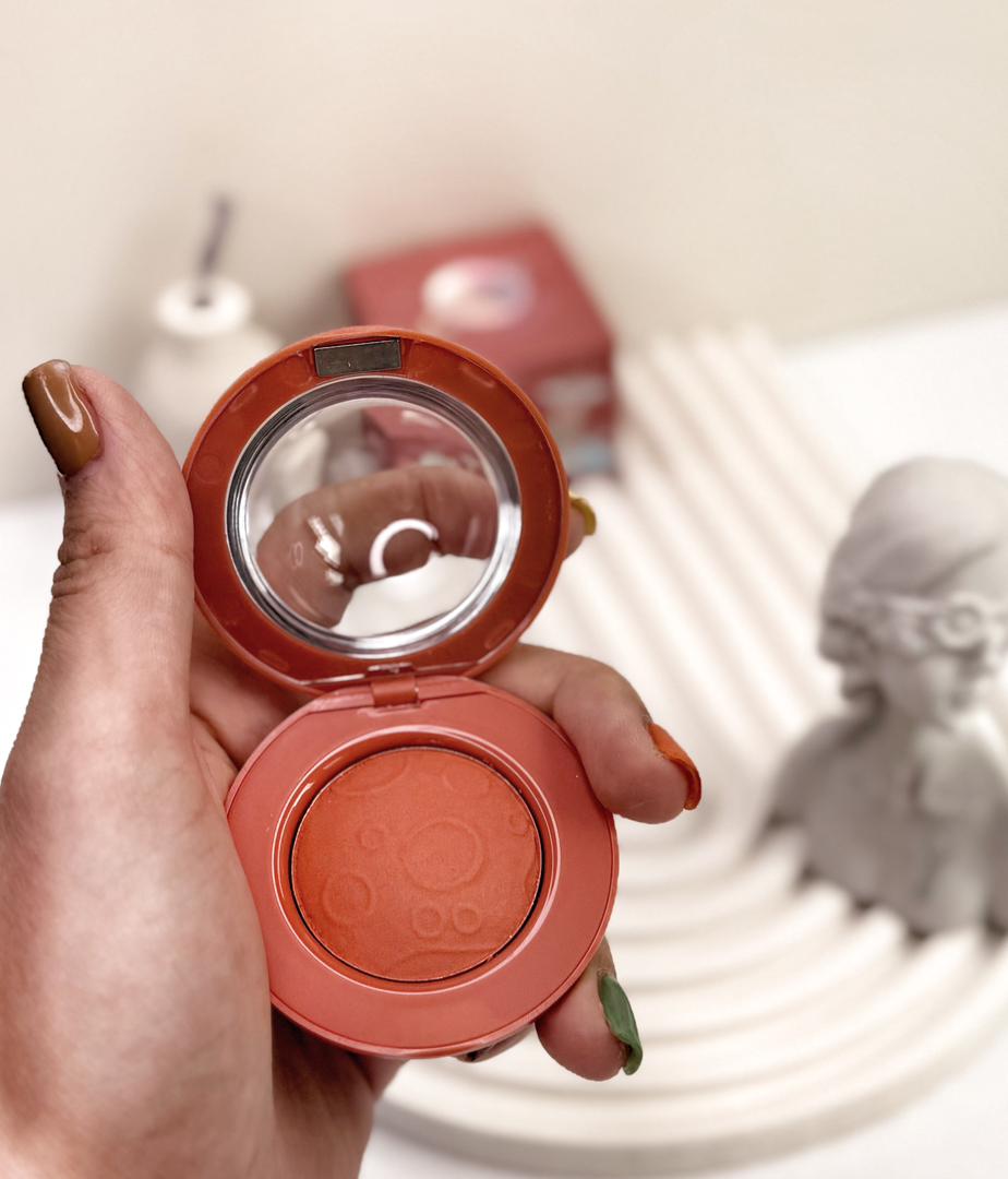 ✨ رژگونه فضایی هدی موجی HUDA MOJI ✨