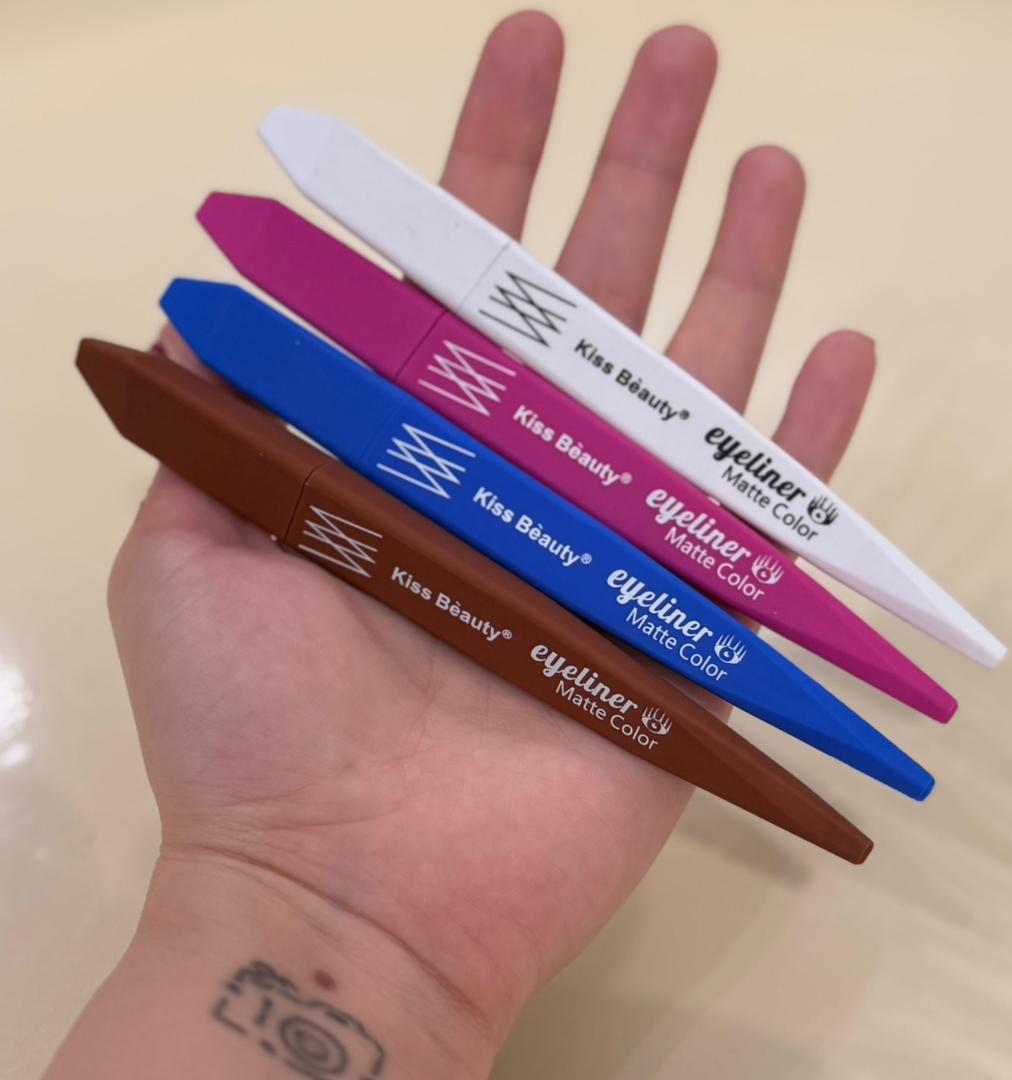 ✨ خط چشم رنگی کیس بیوتی Kiss beauty ✨